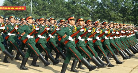 Náo nức chào đón giờ phút trọng đại Ngày Đại lễ