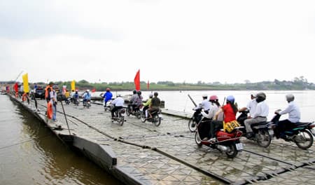 Cầu phao Đuống hoạt động trở lại