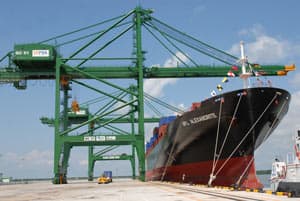 Khánh thành cảng container nước sâu đầu tiên của Việt Nam