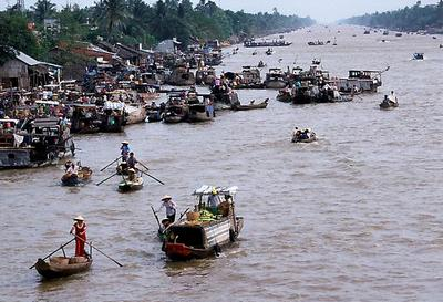 Một con kênh thuộc hệ thống công trình thoát lũ ra biển Tây mang tên đồng chí Võ Văn Kiệt
