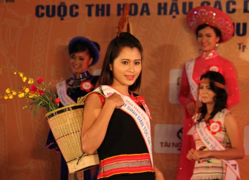 41 người đẹp phía Nam được lựa chọn vào vòng chung kết