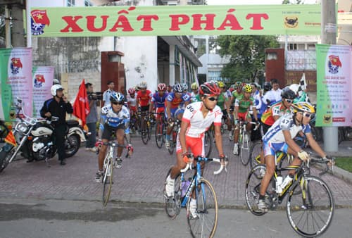 Khởi tranh Giải Đua xe đạp Nam Kỳ khởi nghĩa lần thứ 14