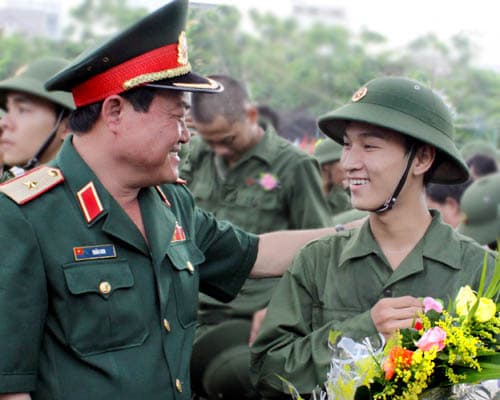 Rộn ràng ngày hội giao quân