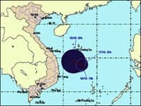 Áp thấp nhiệt đới gây mưa lớn, biển động mạnh
