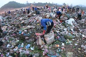 "Nóng bỏng" vấn đề chất thải ở nông thôn