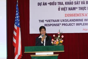 Tiếp tục các chương trình nhân đạo