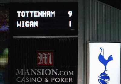 Chelsea vững bước, Tottenham tạo mưa goal