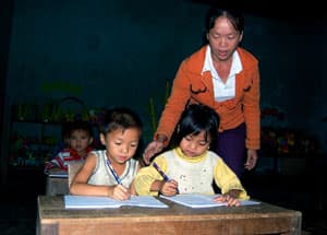 Bản Rào Tre không còn khát chữ