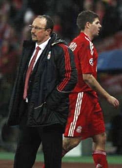 Liverpool bật bãi khỏi Champions League