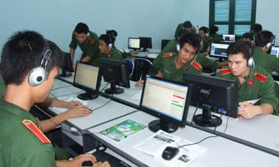 Sử dụng được ngoại ngữ-tiêu chí của học viên ra trường
