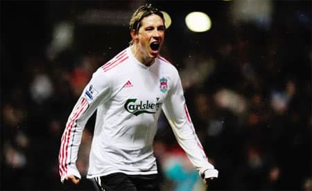 Torres 'đánh đắm' con tàu Aston Villa phút bù giờ