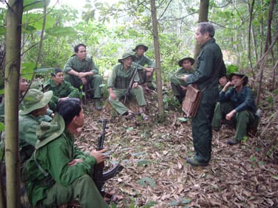 “Bến đò”... không lặng lẽ!