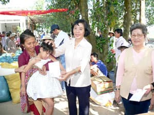 Ủng hộ nạn nhân chất độc da cam 98 tỷ đồng