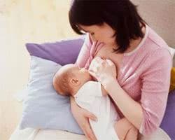 Nuôi con bằng sữa mẹ-sự lựa chọn thông minh