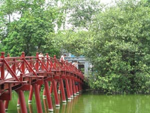 Thu hút khách du lịch tham dự Đại lễ bằng các chương trình tour đặc sắc