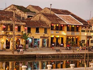 Giữ cho phố Hội bình yên
