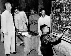 Đam mê sưu tầm những câu chuyện về Bác Hồ