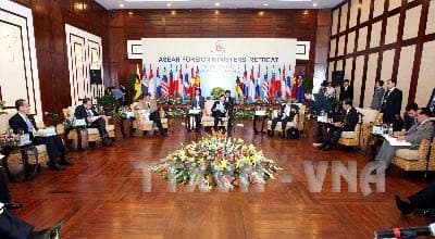 Tiếp tục kết nối, khẳng định vai trò trung tâm