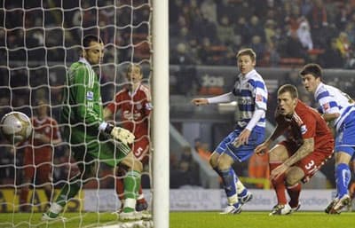 Reading 'hất cẳng' Liverpool khỏi FA Cup