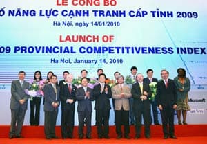 Tính minh bạch và chất lượng lao động vẫn còn yếu