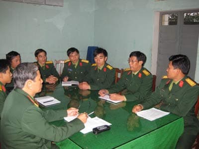 Bài học sâu sắc về quản lí chiến sĩ và vũ khí trang bị