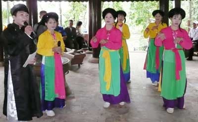 Phát huy vai trò chủ động của cộng đồng dân cư trong phát triển văn hóa nông thôn