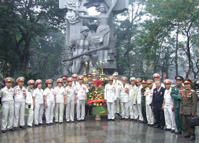 Những con người  huyền thoại “Quyết tử để Tổ quốc quyết sinh”