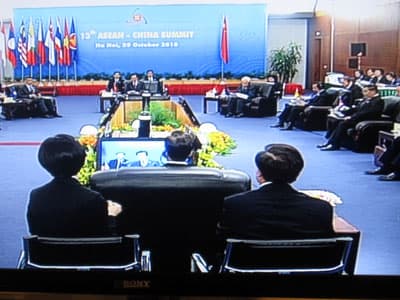 ASEAN và Trung Quốc ký Nghị định thư tạo thuận lợi hóa thương mại