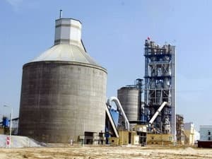 Nhiều nhà máy ximăng ngừng sản xuất vì thiếu than