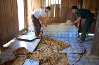 Gác việc riêng vì đồng bào vùng lũ