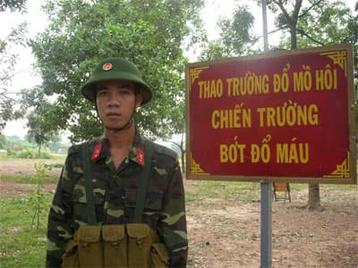 Dành phụ cấp giúp cha chữa bệnh