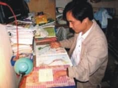Thầy Hương noi gương thầy Ký