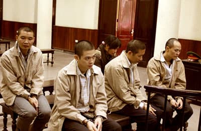 Xét xử nghiêm nhóm tội phạm trộm két sắt