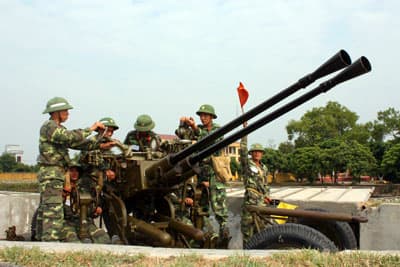 Đoàn Sông Gianh “đánh trận” đêm