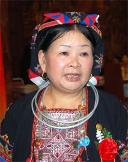Vận động mọi người biết yêu thương, chia sẻ