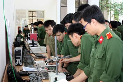 Giữ vững thương hiệu “Trường trọng điểm quốc gia”