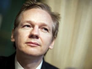 Phát lệnh truy nã thứ 2 đối với "cha đẻ" WikiLeaks
