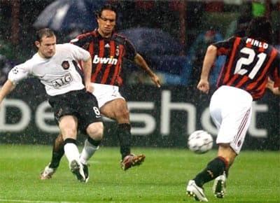“Quỷ đỏ” và cơ hội “phá dớp” San Siro