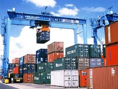 Nhiều doanh nghiệp vẫn hoạt động cho kịp tiến độ sản xuất