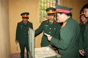 Luyện phương án giữ kho an toàn