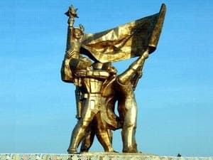 Chỉnh sửa tượng đài chiến thắng Điện Biên Phủ