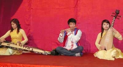 Tích cực chăm sóc hạt nhân văn hóa, nghệ thuật, thể thao các dân tộc thiểu số