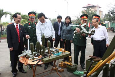 Tổ chức Lễ ra quân huấn luyện và phát động thi đua năm 2010