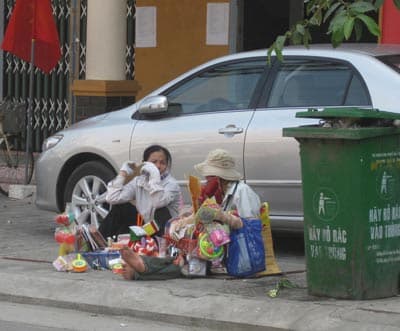 Nhức nhối “vấn nạn” sách, băng, đĩa lậu tràn lan