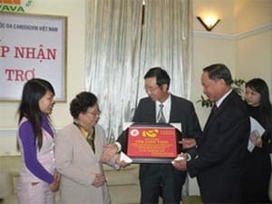 90 triệu đồng dành cho Hội nạn nhân chất độc da cam/dioxin Việt Nam