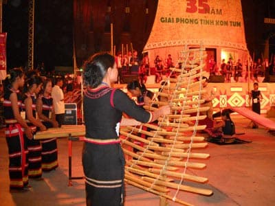 Kon Tum, vững bước sau 35 mùa xuân chiến thắng