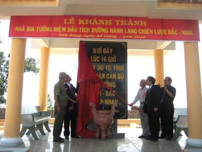 Khánh thành nhà Bia tưởng niệm dấu tích đường hành lang chiến lược Bắc-Nam