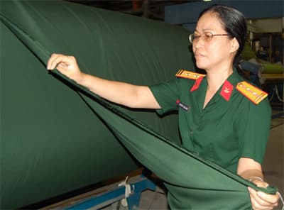 "Gác" việc riêng, làm việc quân