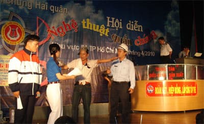 Lính biển hát về ngày đại thắng