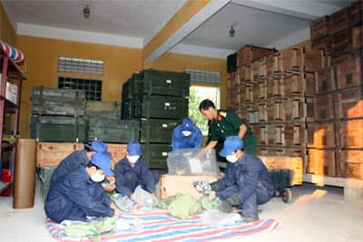 Giữ kho nơi tuyến đầu